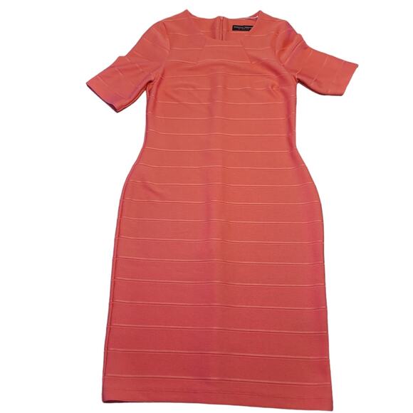 Dorothy Perkins Pink Bodycon Pencil Dress US 6 Slimming Textured EUC - Picture 1 of 10